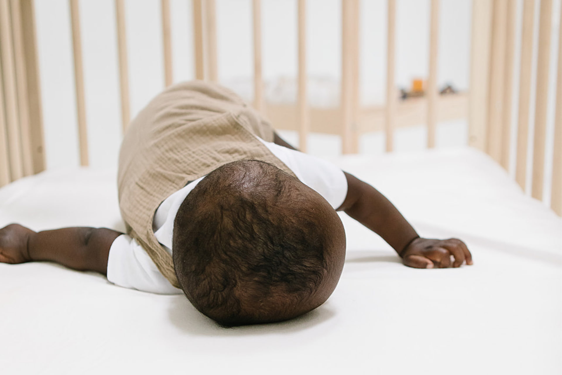 Baby sleeping on stomach: Safe sleep tips– Nested Bean